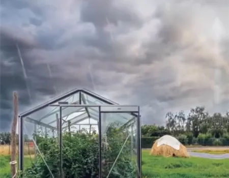 Gewächshaus, Verhalten bei Sturm!