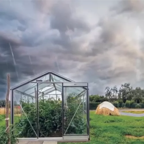 Gewächshaus, Verhalten bei Sturm!