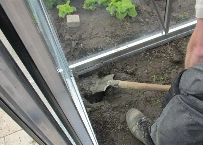 Fundament: Wird immer mitgeliefert bei einem ACD® Gewächshaus Fundament: Wird immer mitgeliefert bei einem ACD® Gewächshaus