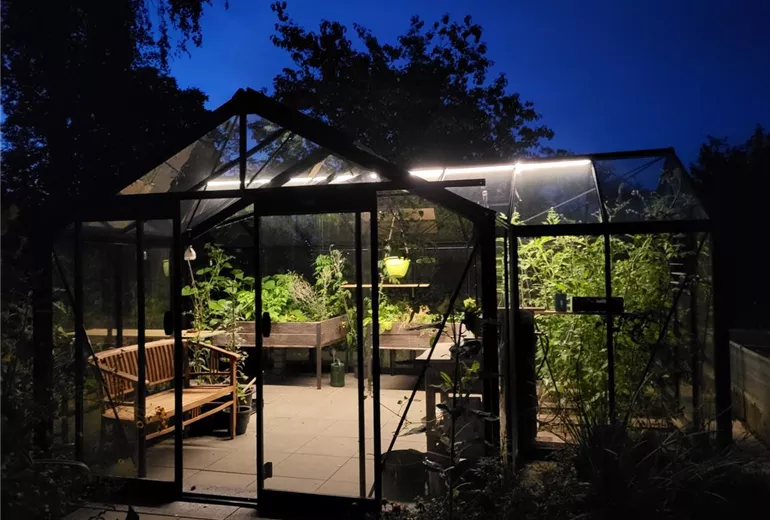 download_6893_2.jpg download_6893_2.jpg