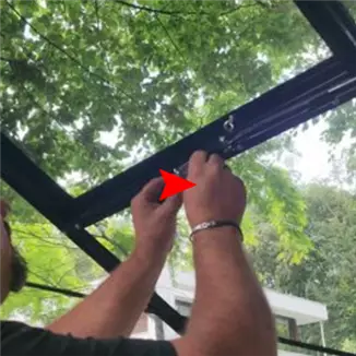 reel: markus.botz montiert Fensterheber reel: markus.botz montiert Fensterheber