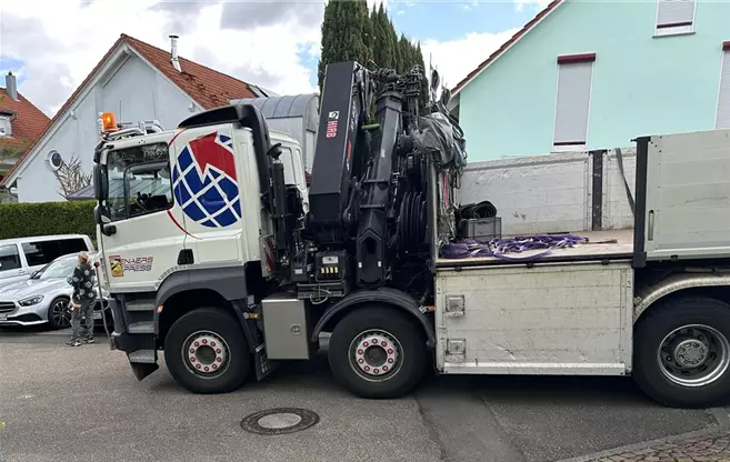 LKW-Lieferung.JPG